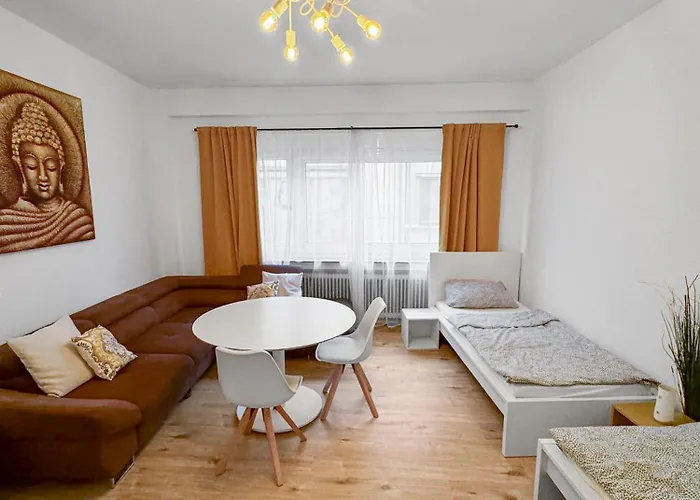 Zentrale بيت ضيافة *